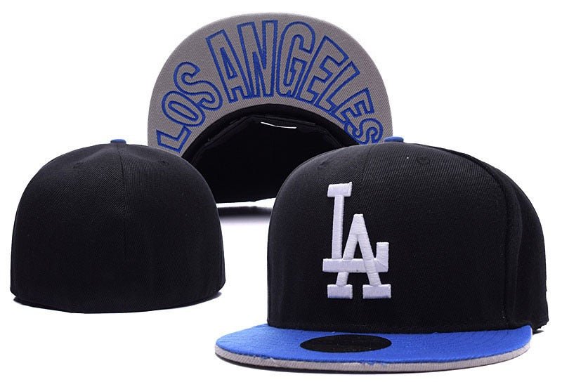 FITTED CAPS - DeDiAl E - Commerce