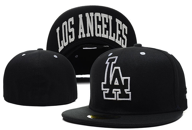 FITTED CAPS - DeDiAl E - Commerce