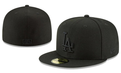 FITTED CAPS - DeDiAl E - Commerce