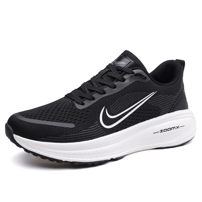 NIKE RUNNERS - DeDiAl E - Commerce