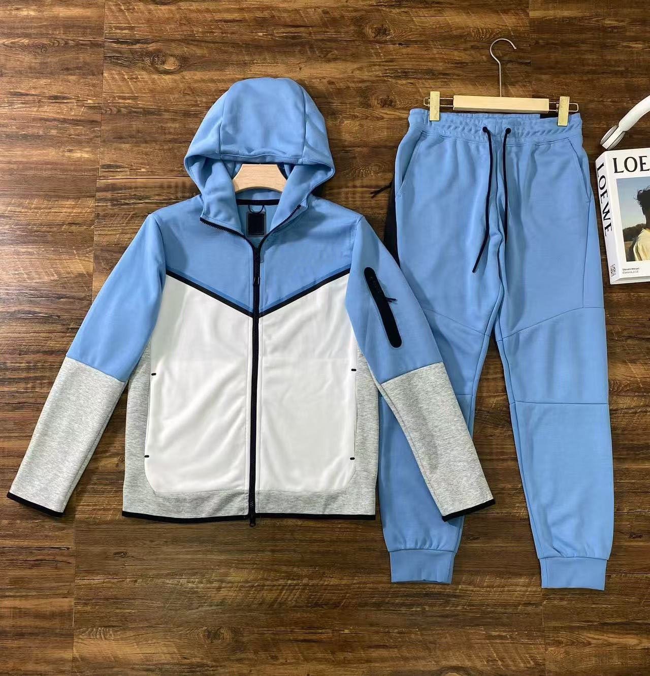 NIKE TECH FLEECE - DeDiAl E - Commerce